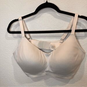 Nike Dri-Fit Women's white Sports Bra XL $10